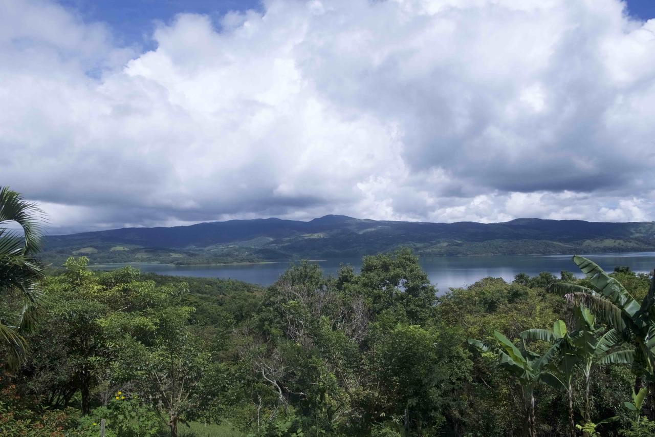 Lake Arenal Hotel And Brewery Tronadora Exterior foto