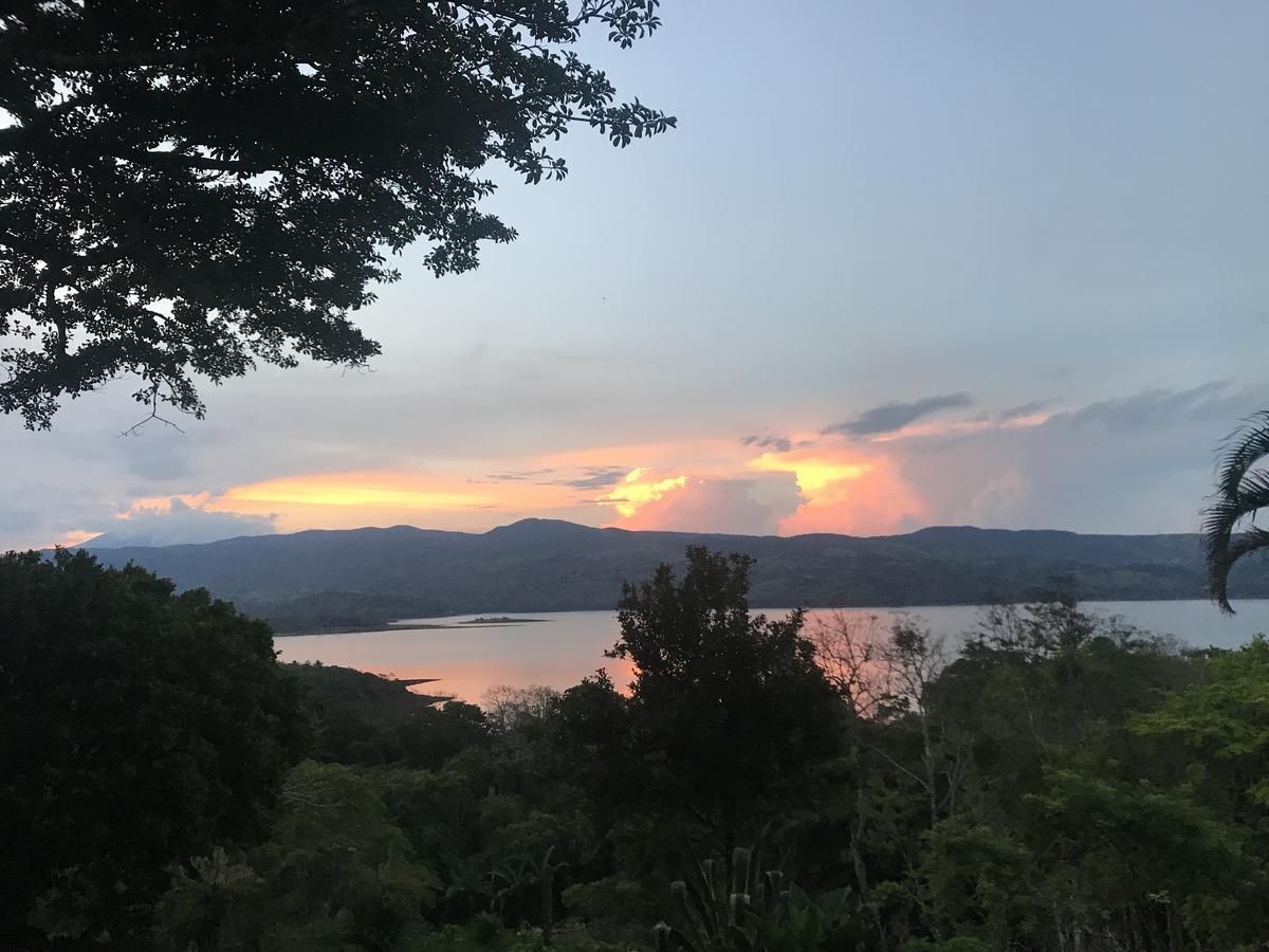Lake Arenal Hotel And Brewery Tronadora Exterior foto
